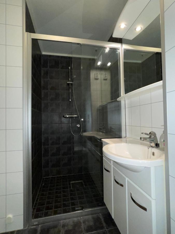 Presttind - With Free Parking Apartment *
